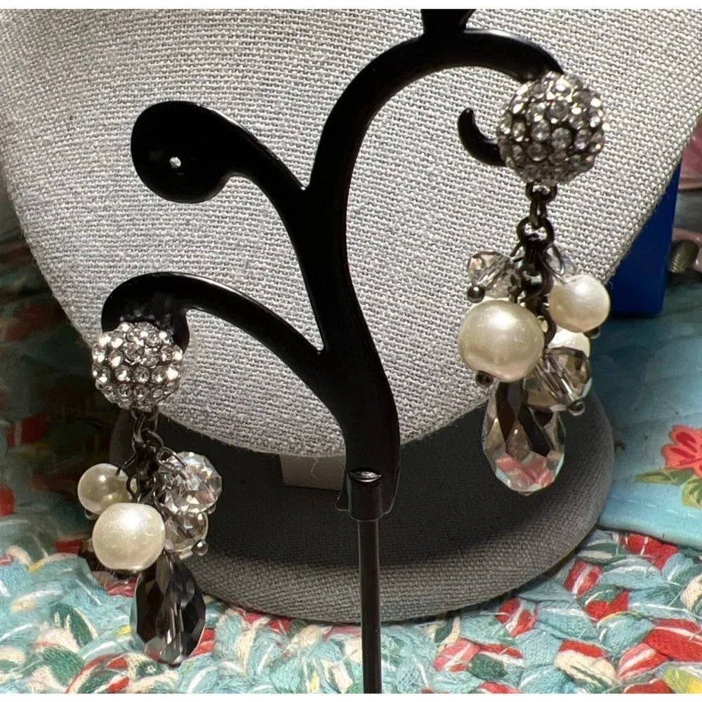 Unmarked dangle faux